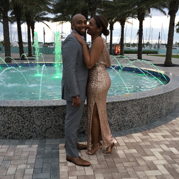 Formal Dress - Picture 3 of 4